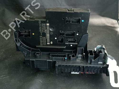 Used Fuse box Fuse box 38880881 38880881