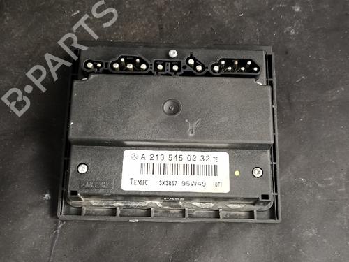 Electronic module MERCEDES-BENZ E-CLASS (W210) E 200 (210.035) | BP38880896M83 - Image 1