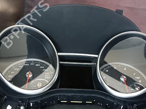 Used Instrument cluster Instrument cluster MERCEDES-BENZ GLA-CLASS (X156) GLA 180 (156.942) (122 hp) 38881497 38881497