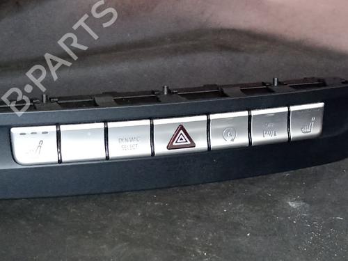 Used Warning switch Warning switch MERCEDES-BENZ GLA-CLASS (X156) GLA 180 (156.942) (122 hp) 38881499 38881499
