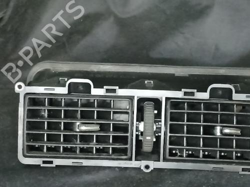 Used Air vent Air vent MERCEDES-BENZ SLK (R170) 230 Kompressor (170.447) (193 hp) 38881536 38881536