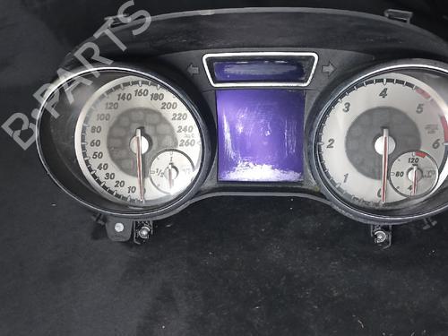 Used Instrument cluster Instrument cluster MERCEDES-BENZ GLA-CLASS (X156) GLA 220 CDI (156.903) (170 hp) 38881580 38881580