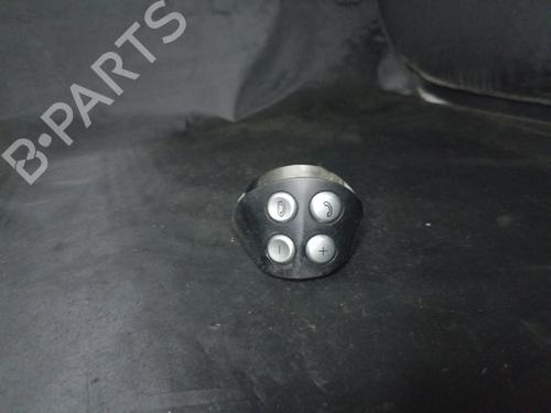steering-wheel-controls-mercedes-benz-c-class-t-model-s203-2001-2002-2003-2004-2005-2006-2007-38881662 main image
