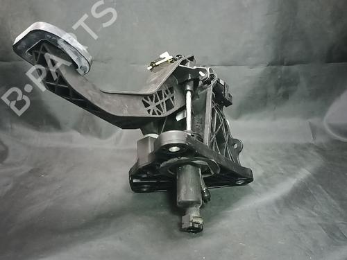 Used Clutch pedal Clutch pedal 38881758 38881758