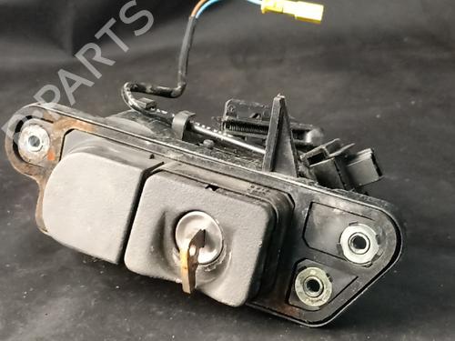 Used Tailgate handle Tailgate handle 38881982 38881982