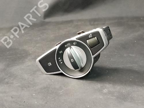 Used Headlight switch Headlight switch MERCEDES-BENZ C-CLASS (W205) C 300 de (205.013) (306 hp) 38881991 38881991