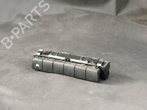 Used Switch Switch MERCEDES-BENZ C-CLASS (W205) C 300 de (205.013) (306 hp) 38881992 38881992