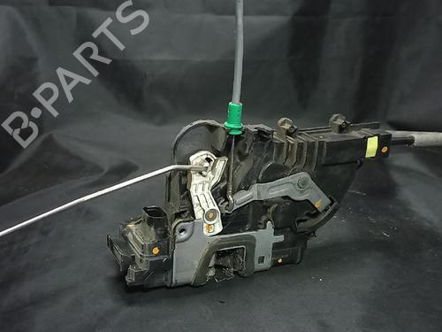 front-left-lock-mercedes-benz-vito-van-w447-2014-38882260 main image