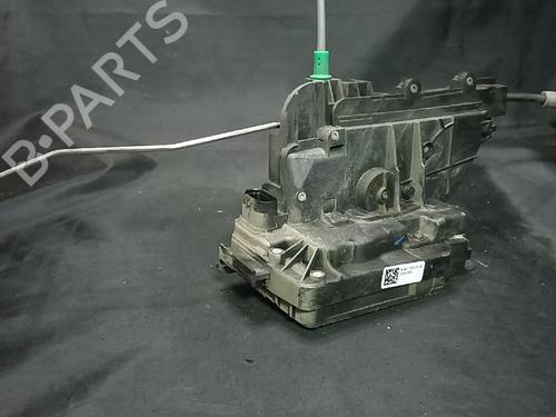 front-right-lock-mercedes-benz-vito-van-w447-2014-38882261 main image