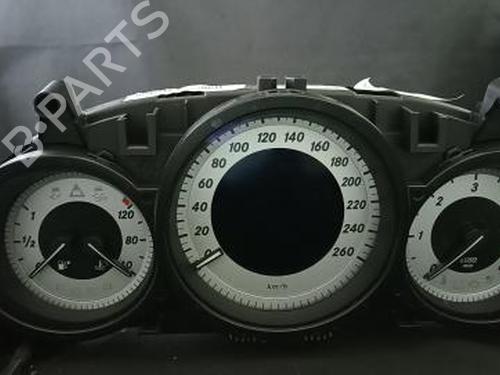 instrument-cluster-mercedes-benz-c-class-w204-2007-2008-2009-2010-2011-2012-2013-2014-2015-38882558 main image