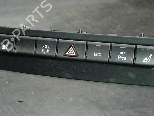 warning-switch-mercedes-benz-cla-coupe-c117-2013-2014-2015-2016-2017-2018-2019-38882656 main image