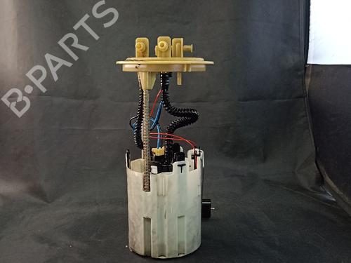 Used Fuel pump Fuel pump MERCEDES-BENZ SPRINTER 3,5-t Van (B906) 310 CDI (906.631, 906.633, 906.635, 906.637) (95 hp) 38882857 38882857