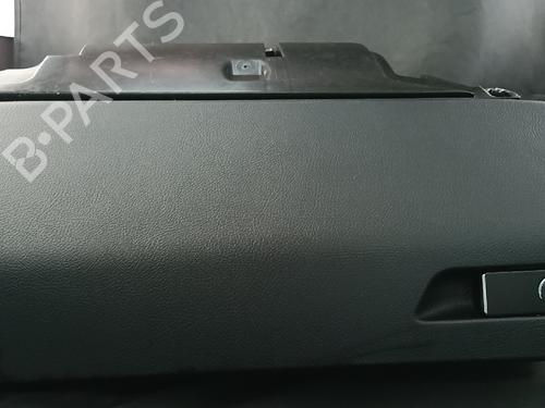 Used Glove box Glove box 38882870 38882870