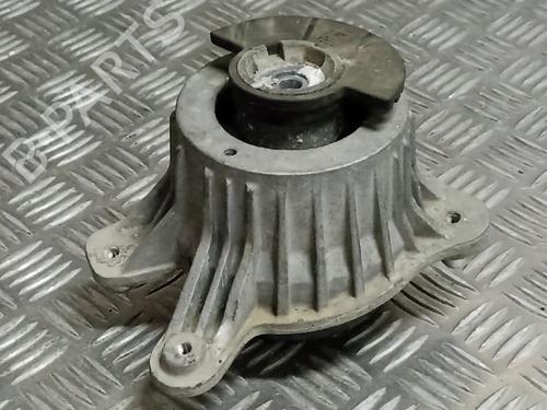 Used Engine mount Engine mount MERCEDES-BENZ C-CLASS T-Model (S205) C 220 BlueTEC / d (205.204) (170 hp) 38883085 38883085