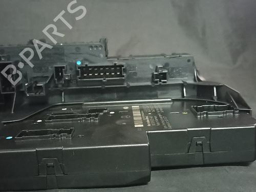 Used Fuse box Fuse box 38883220 38883220