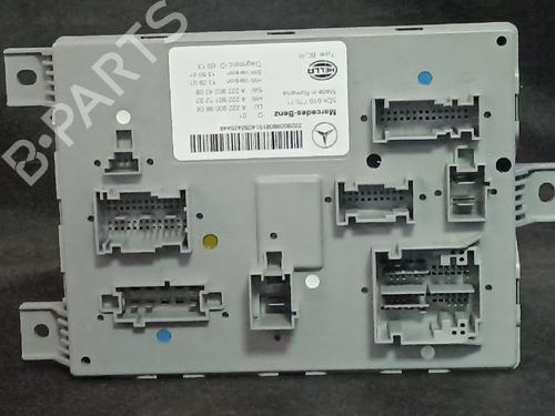 Used Fuse box Fuse box MERCEDES-BENZ C-CLASS T-Model (S205) C 200 BlueTEC / d (205.237) (136 hp) 38884456 38884456