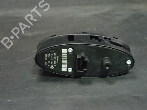 Right rear window switch MERCEDES-BENZ E-CLASS (W211) E 220 CDI (211.006) | BP38884513I28 - Image 2