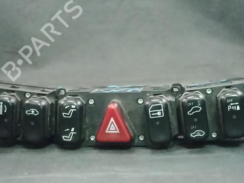 Used Warning switch Warning switch MERCEDES-BENZ S-CLASS (W220, V220) S 320 CDI (220.025, 220.125) (204 hp) 38884606 38884606