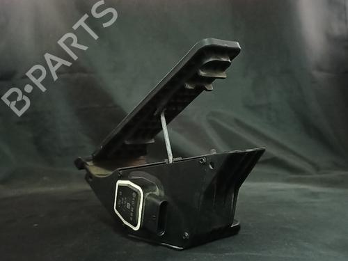 pedal-mercedes-benz-cls-c218-2011-2012-2013-2014-2015-2016-2017-38884772 main image