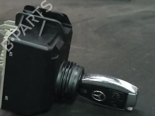 switch-mercedes-benz-e-class-t-model-s212-2009-2010-2011-2012-2013-2014-2015-2016-38884991 main image
