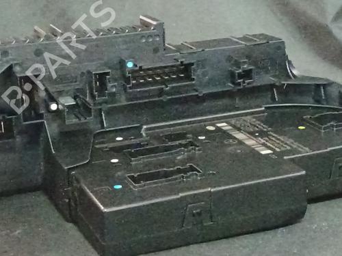 Used Fuse box Fuse box 38885080 38885080