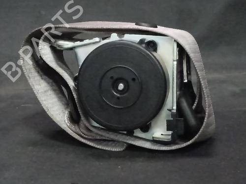 rear-center-seatbelt-mercedes-benz-e-class-t-model-s211-2003-2004-2005-2006-2007-2008-2009-38885198 main image