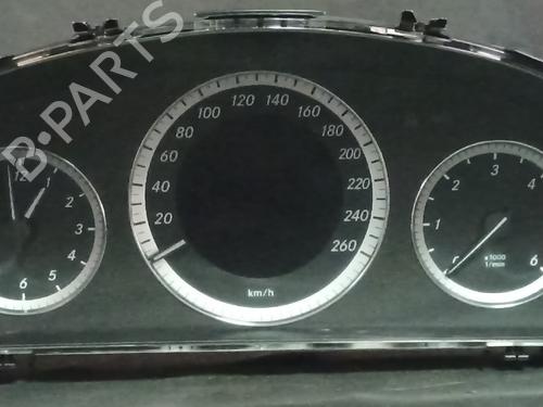 instrument-cluster-mercedes-benz-e-class-w212-2009-2010-2011-2012-2013-2014-2015-2016-38885236 main image