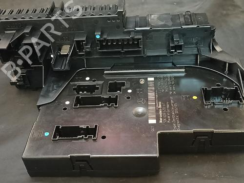 fuse-box-mercedes-benz-slk-r172-2011-38885401 main image