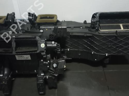 Used Heater matrix box Heater matrix box MERCEDES-BENZ S-CLASS (W221, V221) S 500 (221.071, 221.171) (388 hp) 38885635 38885635