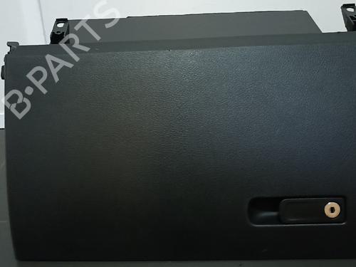 glove-box-mercedes-benz-a-class-w177-2018-38885679 main image
