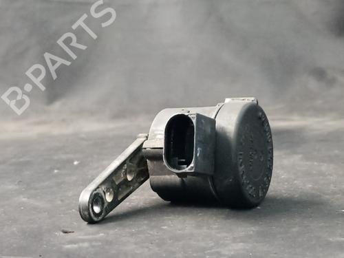Used Headlight adjuster motor Headlight adjuster motor MERCEDES-BENZ E-CLASS (W210) E 300 Turbo-D (210.025) (177 hp) 38885785 38885785