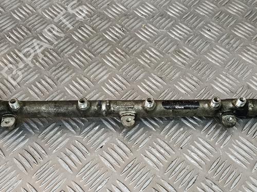 Used Injection rail Injection rail 38886163 38886163
