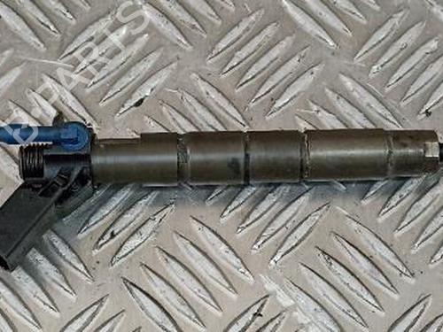 injector-mercedes-benz-e-class-w213-2016-38886180 main image