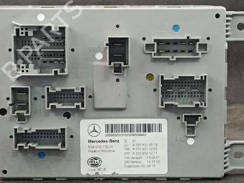 Used Fuse box Fuse box MERCEDES-BENZ C-CLASS T-Model (S205) C 180 BlueTEC / d (205.236) (116 hp) 38886542 38886542
