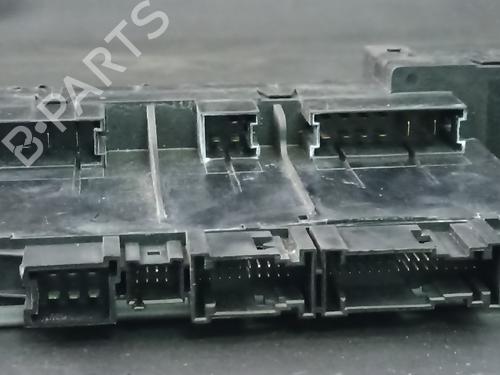 Used Fuse box Fuse box MERCEDES-BENZ S-CLASS (W220, V220) S 400 CDI (220.028, 220.128) (260 hp) 38886689 38886689
