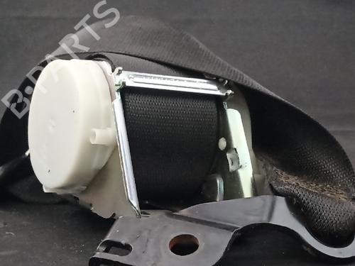 rear-center-seatbelt-mercedes-benz-e-class-w212-2009-2010-2011-2012-2013-2014-2015-2016-38886816 main image