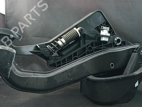 Pedal Pedal MERCEDES-BENZ C-CLASS (W205) C 220 BlueTEC / d (205.002, 205.004) (170 hp) 38886859 38886859