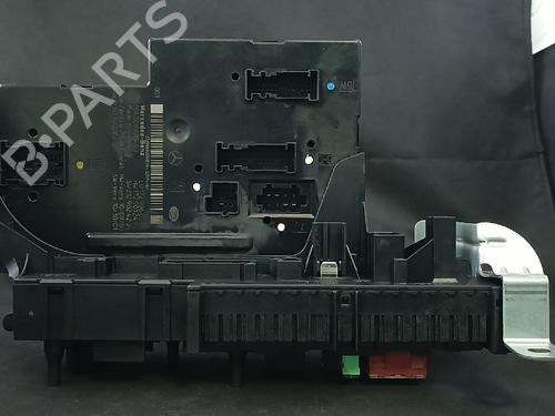 Used Fuse box Fuse box 38886892 38886892