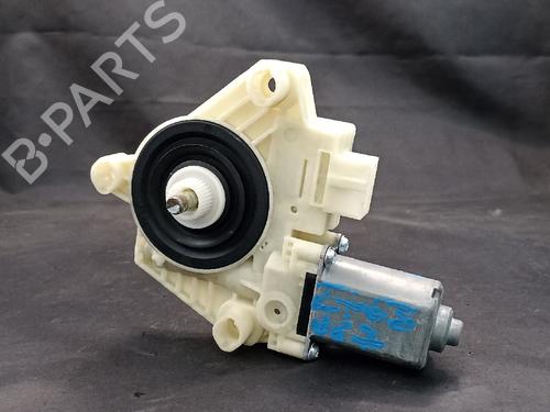 Used Left front window motor Left front window motor MERCEDES-BENZ C-CLASS (W205) C 180 BlueTEC / d (205.036) (116 hp) 38887075 38887075