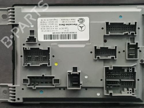Used Fuse box Fuse box 38887298 38887298