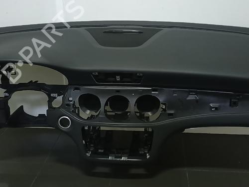 dashboard-mercedes-benz-cla-coupe-c117-2013-2014-2015-2016-2017-2018-2019-38887748 main image