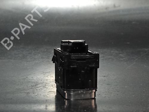 Left front window switch MERCEDES-BENZ CLA (C118) CLA 180 d (118.310) | BP38888153I27 - Image 2