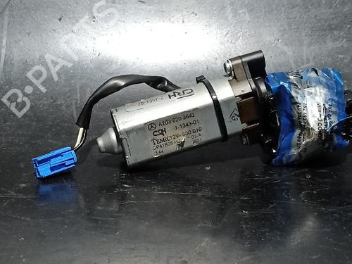 other-mercedes-benz-c-class-w203-2000-2001-2002-2003-2004-2005-2006-2007-38888668 main image