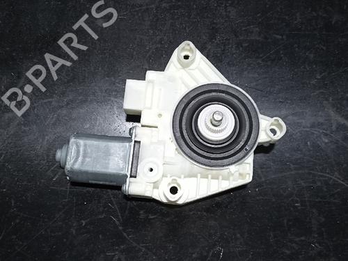 Used Right front window motor Right front window motor 38889136 38889136