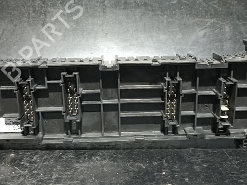 Fuse box MERCEDES-BENZ VITO Van (W447) 116 CDI (447.601, 447.603, 447.605) | BP38889213E1 - Image 2