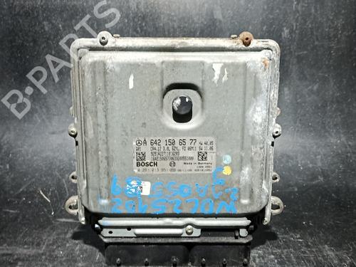 Used Engine control unit (ECU) Engine control unit (ECU) MERCEDES-BENZ R-CLASS (W251, V251) [2005-2017] 38889304 38889304
