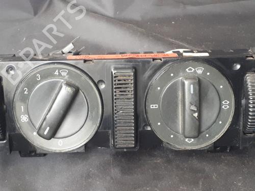 Used Climate control Climate control MERCEDES-BENZ C-CLASS (W202) C 200 D (202.120) (75 hp) 38897629 38897629