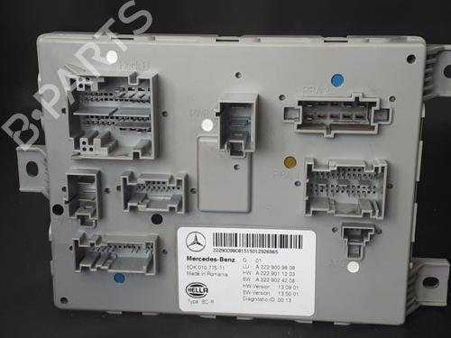 Used Fuse box Fuse box 38897645 38897645