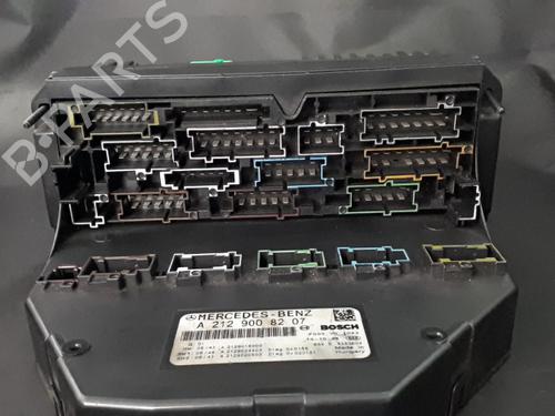Used Fuse box Fuse box 38889312 38889312