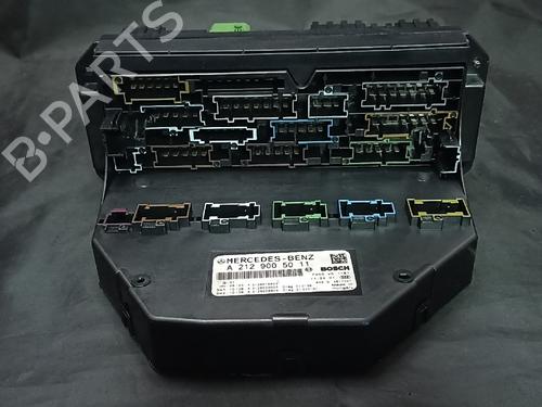 Used Fuse box Fuse box 38889322 38889322